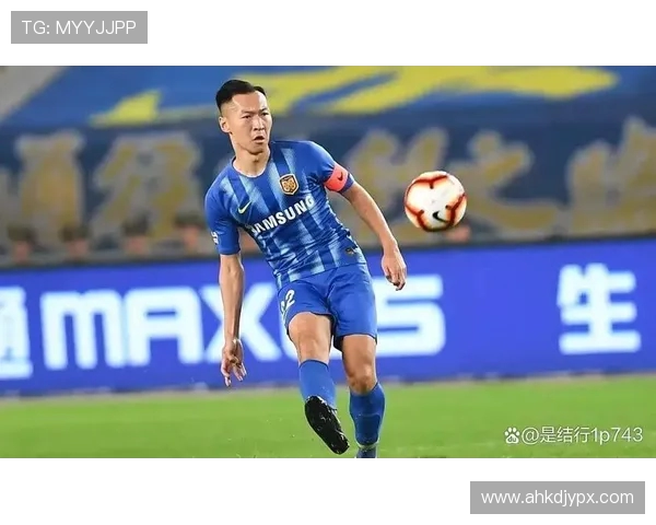 吴曦连场破门八球刷新中超单季纪录谱写励志奋进荣耀新篇章壮阔步